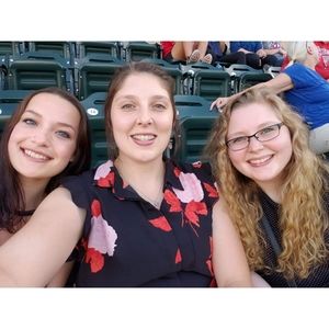 Meet your Posher, Julia